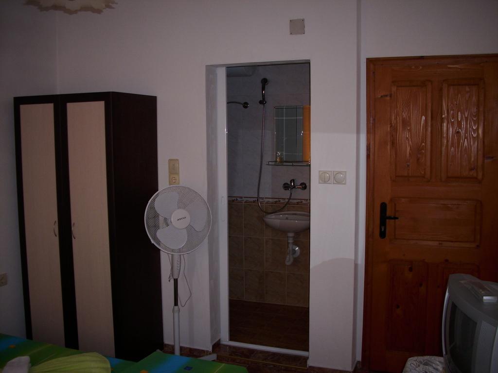 Georgievi Guest House Pomorie Ngoại thất bức ảnh