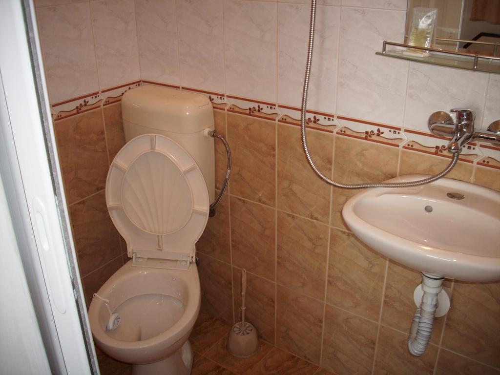 Georgievi Guest House Pomorie Ngoại thất bức ảnh